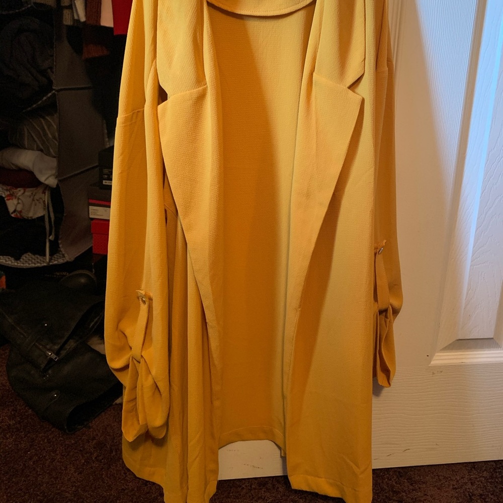 Mustard yellow blazer